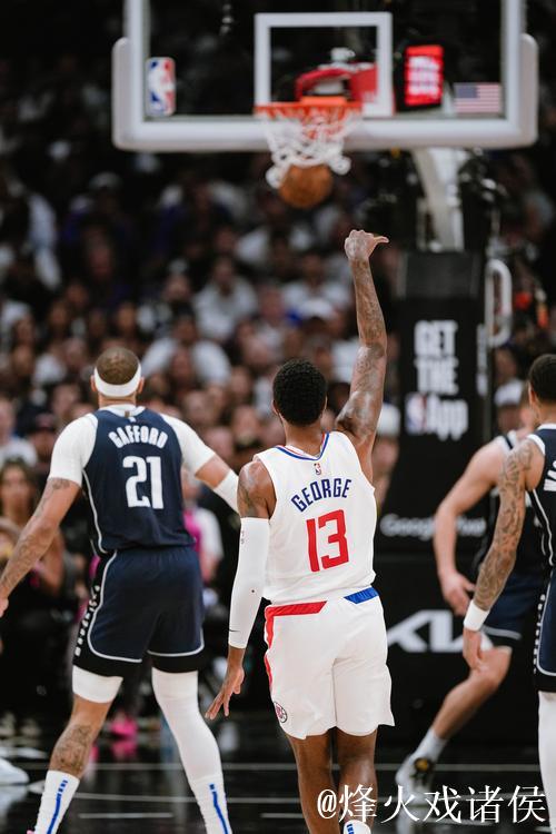 加时赛独行侠空篮6失,马尔卡宁关键补扣助球队领先7分制胜 加时赛独行侠空篮6失,马尔卡宁关键补扣助球队领先7分制胜